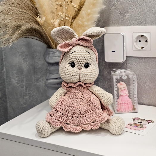 Вязаная зайка, вязаная игрушка, "Моя зайка ", подарок любимой