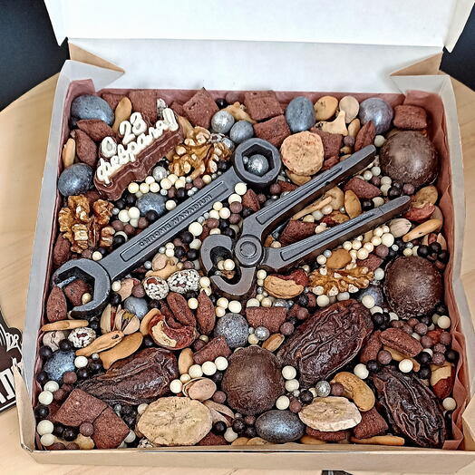 Орехово- шоколадный бокс на 23 февраля, день рождения