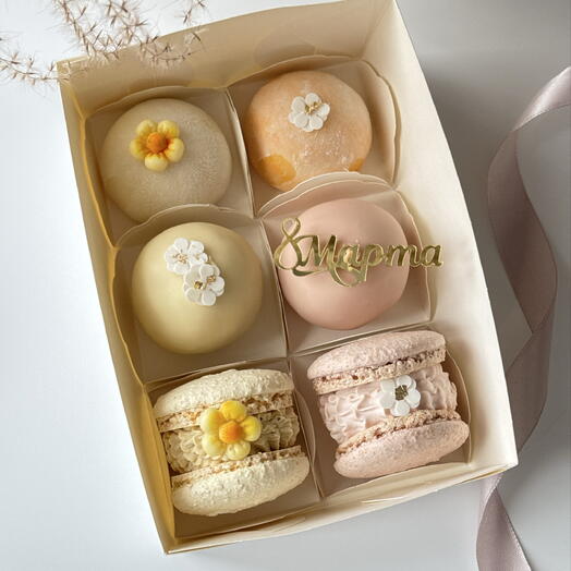 Набор пирожных Моти, макарон и картошки на 8 марта в подарок маме/бабушке/жене/девушке/сестре/коллеге/подруге