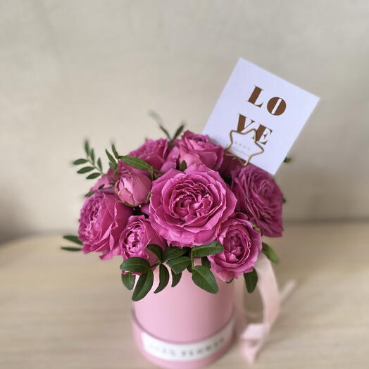 Композиции из Пионовидных роз «Love»