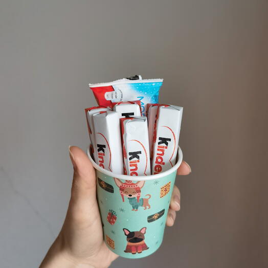 Kinder в стаканчике