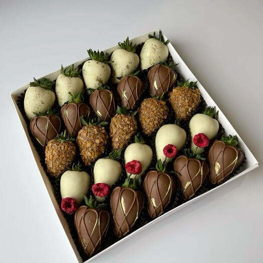 большой набор клубники в шоколаде callebaut 20шт