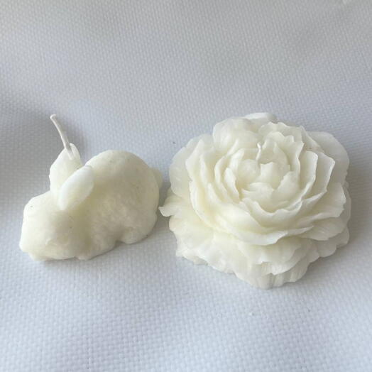 Пасхальные свечи цветок пион и кролик