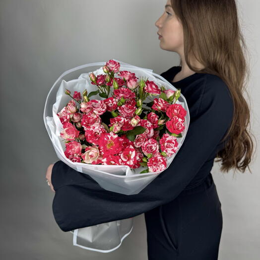 Букет кустовых роз