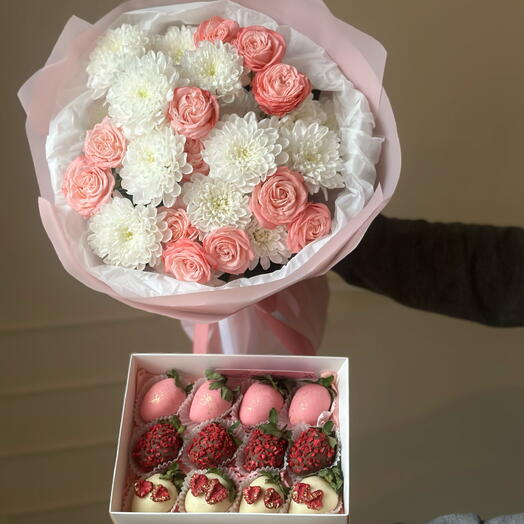 Букет цветов и клубника в шоколаде 🌸