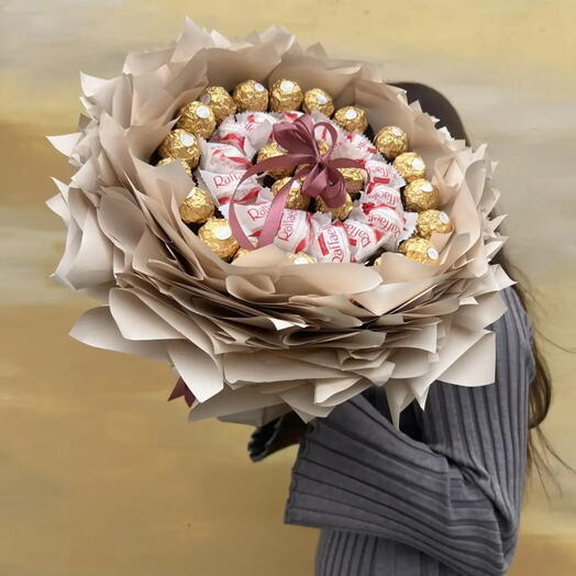 Сладкий букет Ferraro Rocher и Raffaello