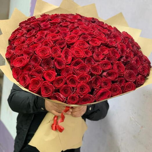 Розы красные 101 шт