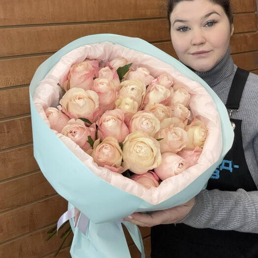 Букет из 25 пионовидная розовых роз