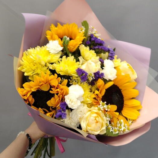 Букет с подсолнухами и желтами цветами ️💛