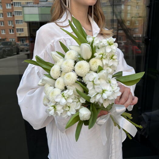 Цветы в вазу