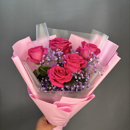 Букет ароматных малиновых роз с эвкалиптом🌸🩷🩷🩷🌸
