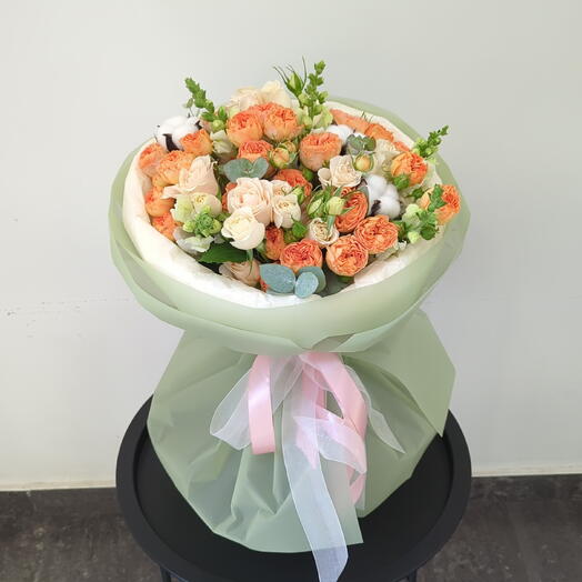 Микс роз и антирринума