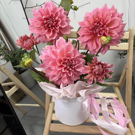 Композиция с георгинами макси 🌸