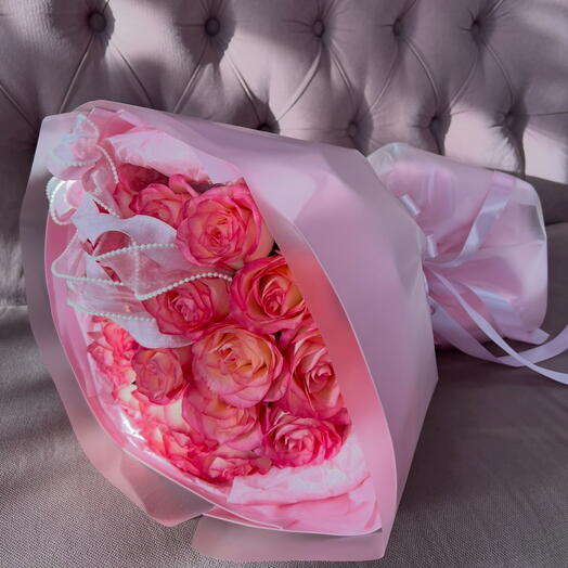 Бело-розовые розочки 🌸💕