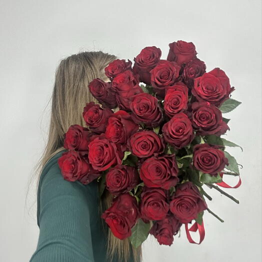 Букет из 25 красных роз