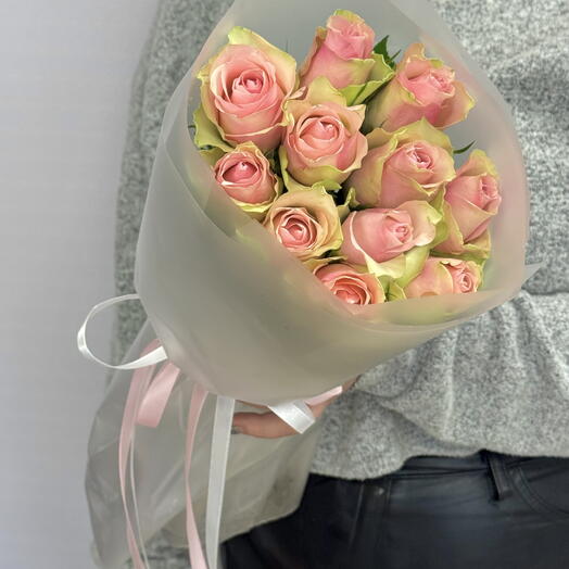 Розовые розы Кения 40см в пленке (11шт)