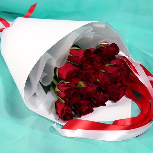 Bouquet of 15 red roses 40 cm