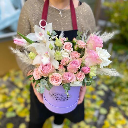 Flores delicadas en una Caja