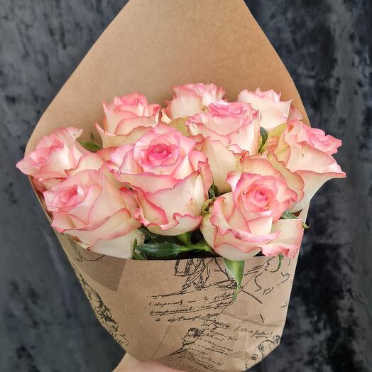Ramo de 9 rosas Jumilia