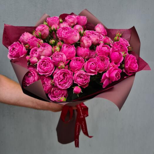 Bouquet Of Crimson Roses