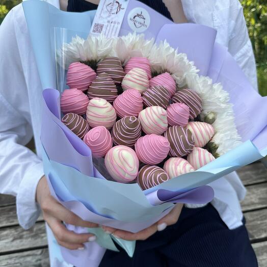 Букет из клубники в шоколаде «Небесный вальс» - Размер S+