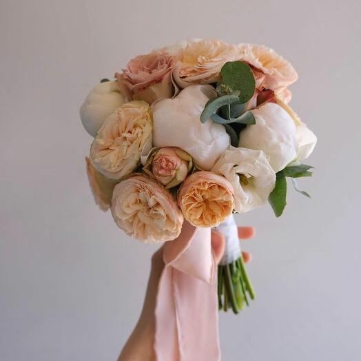 premium bridal bouquet