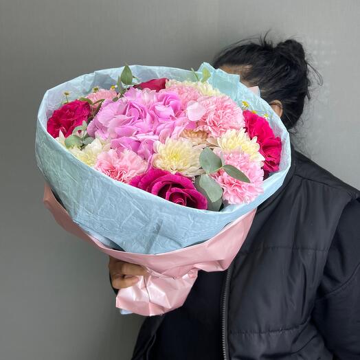 Hydrangeas with roses
