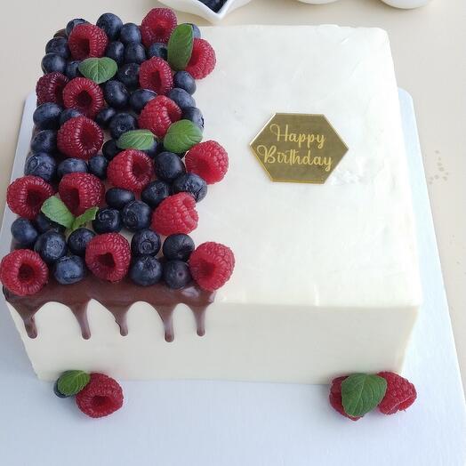 Торт квадратный Happy Birthday