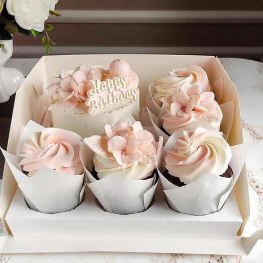 The combo set is pale pink