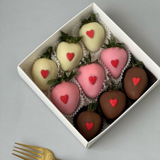 Клубника в бельгийском шоколаде 9 шт 37