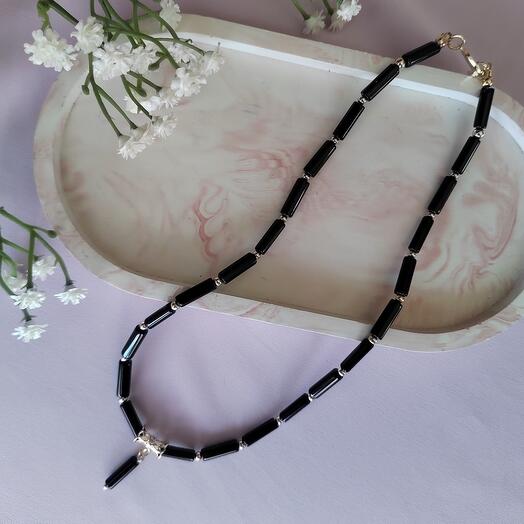 Ожерелье из чёрного агата