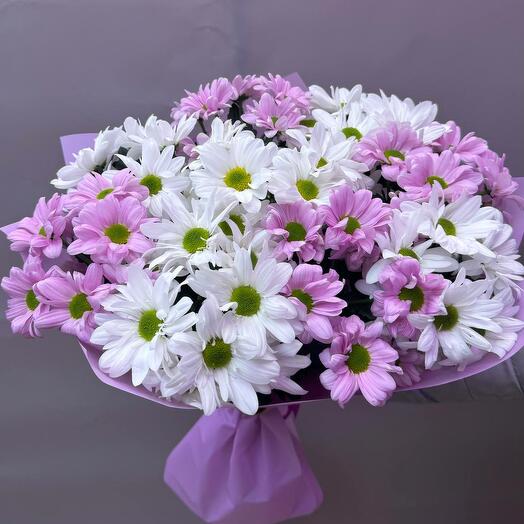 Bouquet of bush chrysanthemums