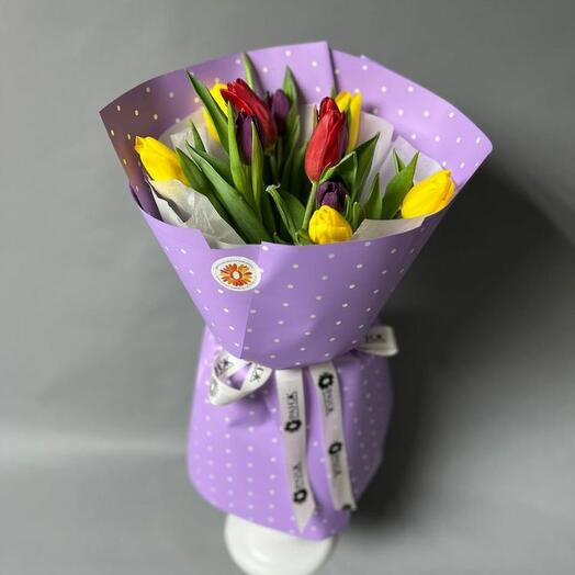 Букет из 11 тюльпанов от цветочного магазина Оранж Алматы