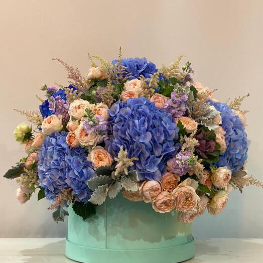 Blue Heaven Fresh Blue Hydrangea and Cream Baby Roses Mix in a Box