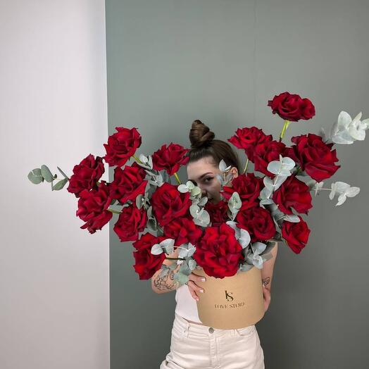 An incredible composition with a French rose