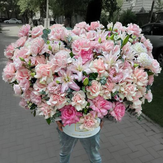 Огромный букет