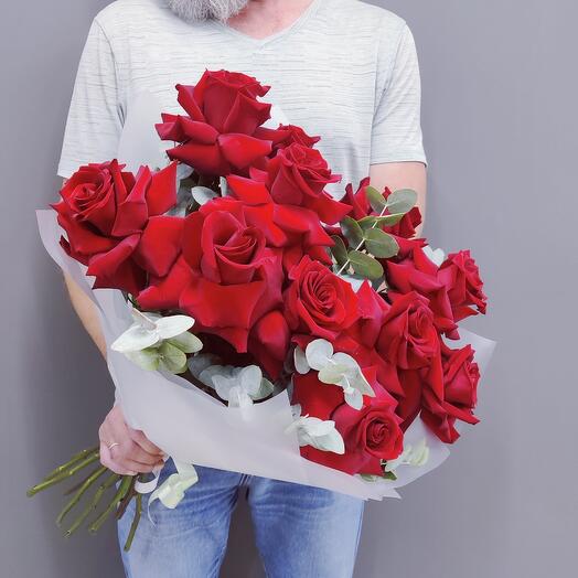 Bouquet of premium French Borodov roses