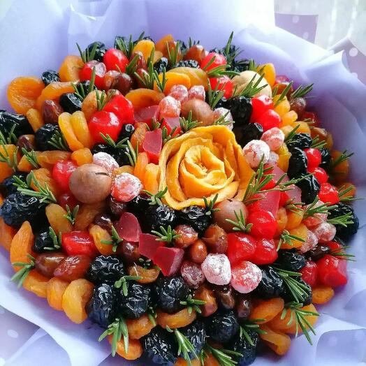 Frutas secas en el ramo " finist yazy Falcon