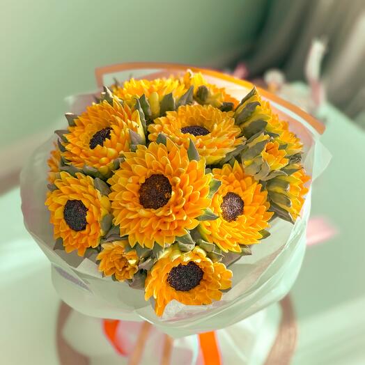 Букет зефирных подсолнухов