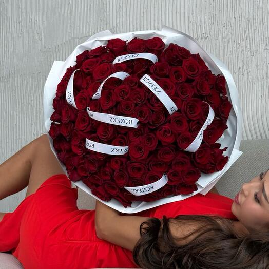 Букет из 101 красной розы