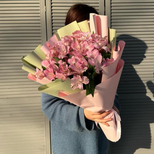 Букет из розовой альстромерии🌸
