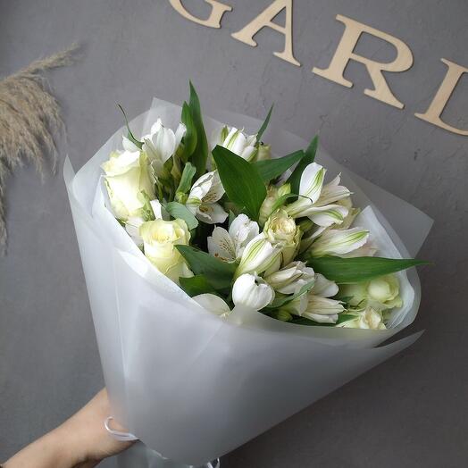 Bouquet with a rose and alstroemeria
