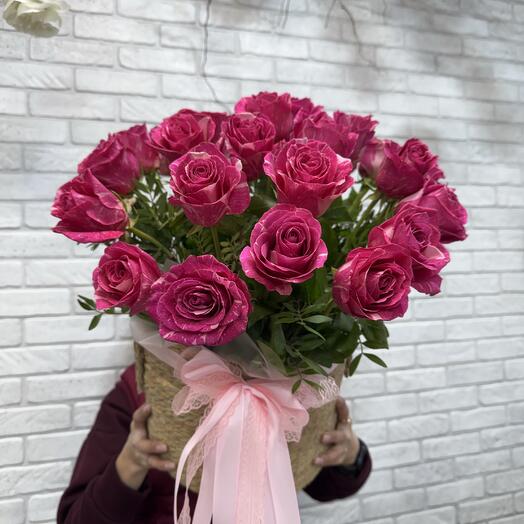 Корзина с розами