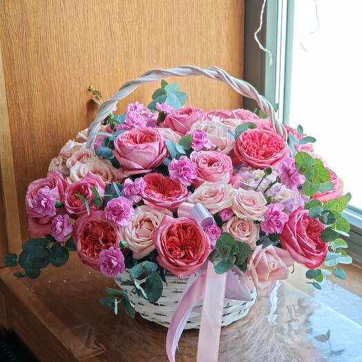 Корзина "Цветочная радость"