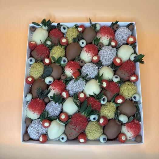 Party Box of Strawberries Dipped in Belgian Chocolate