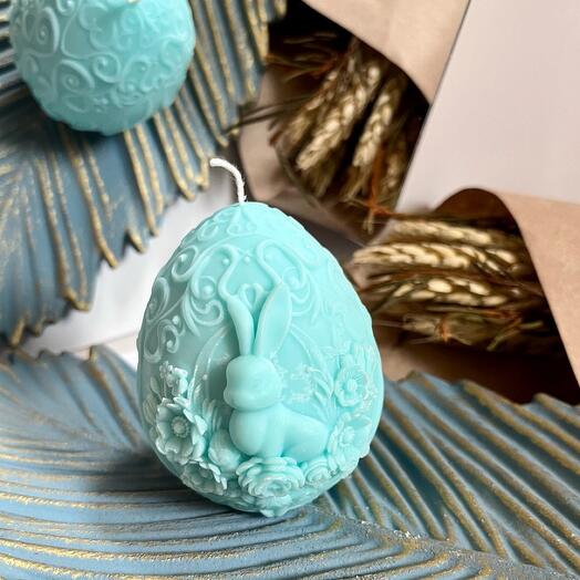 Easter Egg candle "Juniper and Smoke"