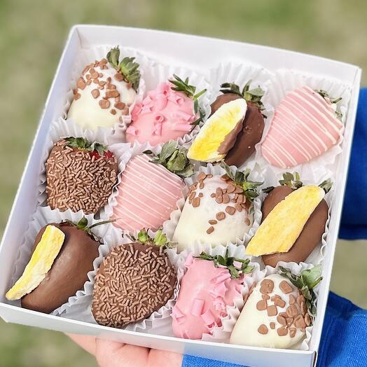 New!Набор клубники в шоколаде 12-16 шт «Манго»