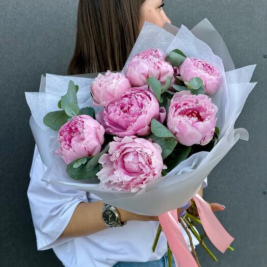 Нежно-розовые пионы с эвкалиптом🌿