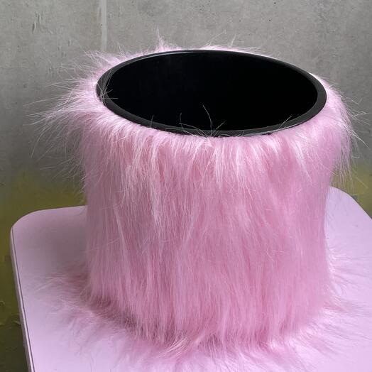 Кашпо горшок из искусственного меха розовый