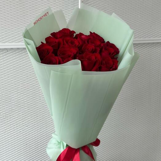 Букет из 15 красных роз